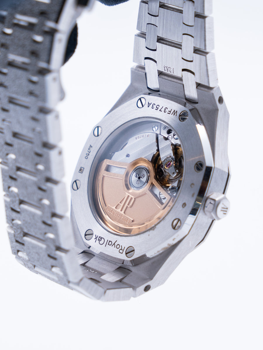 Royal Oak Frosted Ref.77353BC.GG.1263BC.01