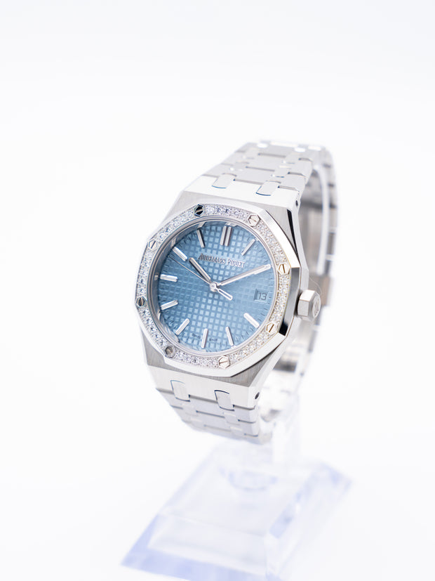 Royal Oak - 50th Anniversary Ref.15551ST.ZZ.1356ST.01