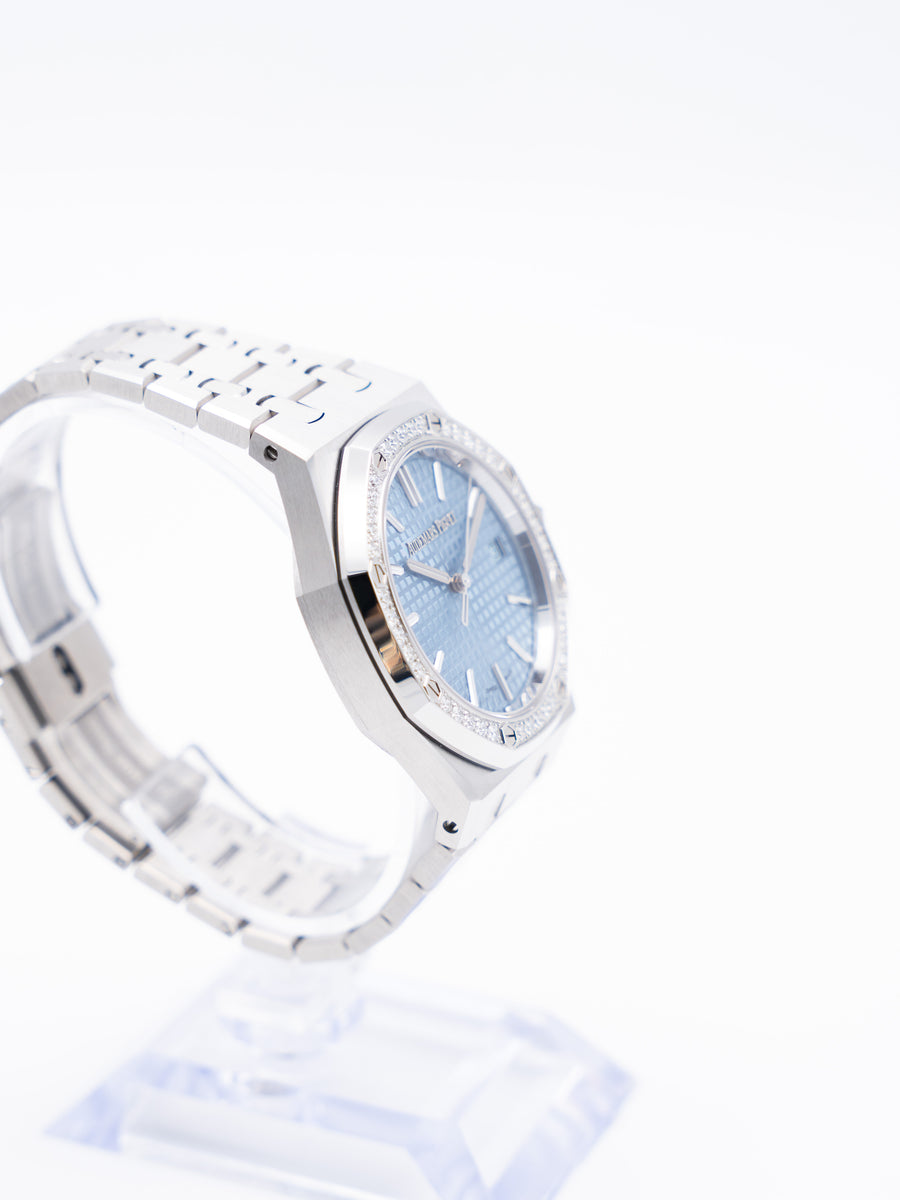 Royal Oak - 50th Anniversary Ref.15551ST.ZZ.1356ST.01