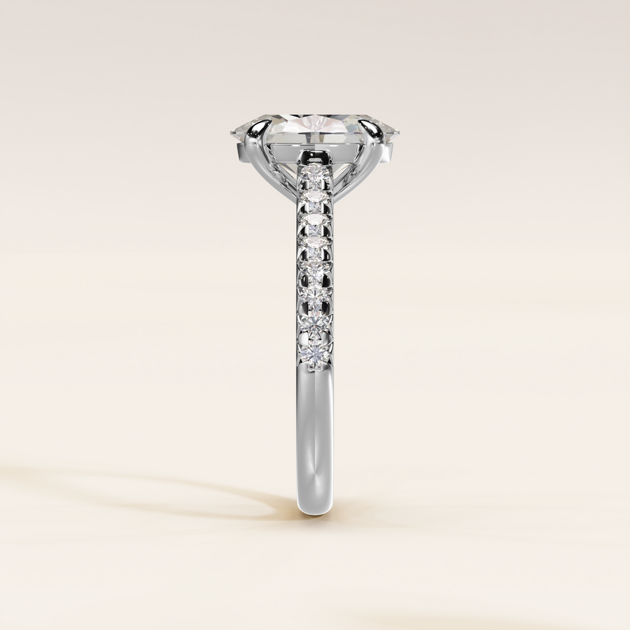Amora, Oval 2.00 ct.