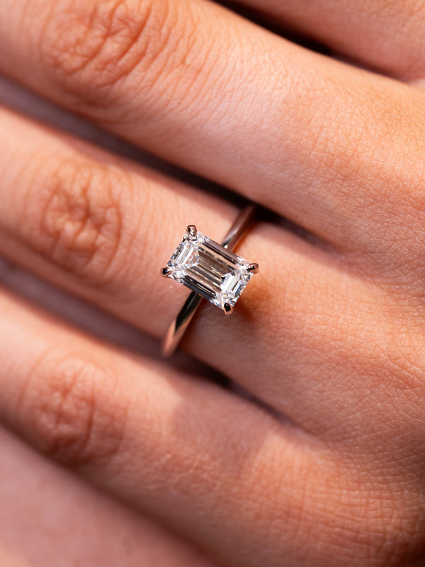 Bella, Emerald