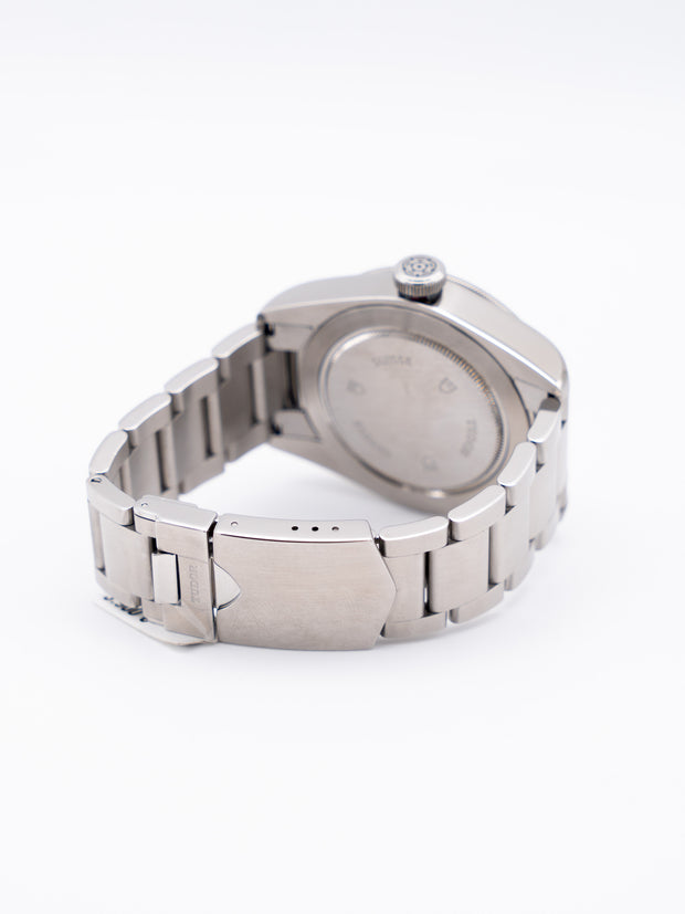 Black Bay Ref. 79220R