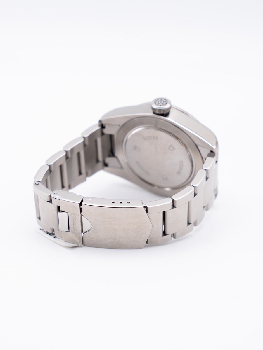Black Bay Ref. 79220R