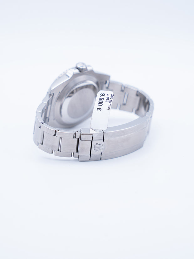 Submariner Date Ref.116610LN
